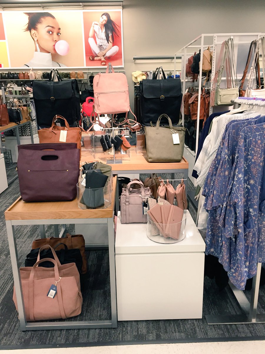 ohkatieann's tweet photo. Accessories looking so clean today👜 https://t.co/dBYZulNpHZ