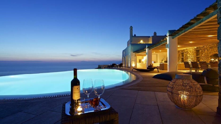 As a new week is in front of us and life gears up, let time stop, even just for a moment... Give yourself the break that you deserve, book a dreamlike villa in Mykonos. Contact us and we'll find the most suitable villa for you.
#Mykonos #Luxury #Concierge #Service #VIP #Greece