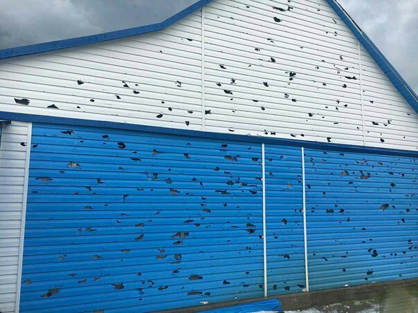 RusDecking's tweet image. Немного сравнения с конкурентным материалом😎
По сравнению с фиброцементным сайдингом, #ФасаднаяПанель #UnoDeckAlbero обладает высокой прочностью и долговечностью, выдерживает большие нагрузки без деформации.
Видео о панели - в предыдущем посте ☺
#ФасадДПК #ДоскаДПК #РусДекинг