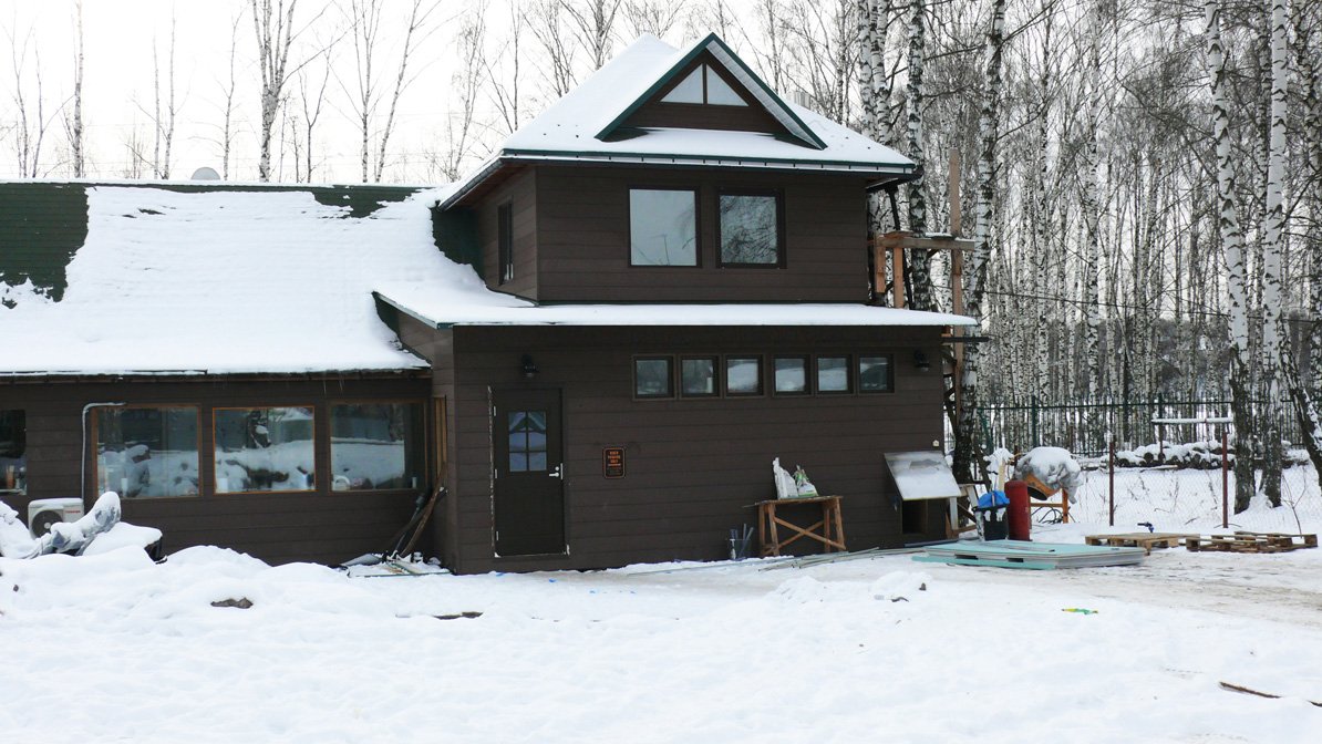 RusDecking's tweet image. Немного сравнения с конкурентным материалом😎
По сравнению с фиброцементным сайдингом, #ФасаднаяПанель #UnoDeckAlbero обладает высокой прочностью и долговечностью, выдерживает большие нагрузки без деформации.
Видео о панели - в предыдущем посте ☺
#ФасадДПК #ДоскаДПК #РусДекинг