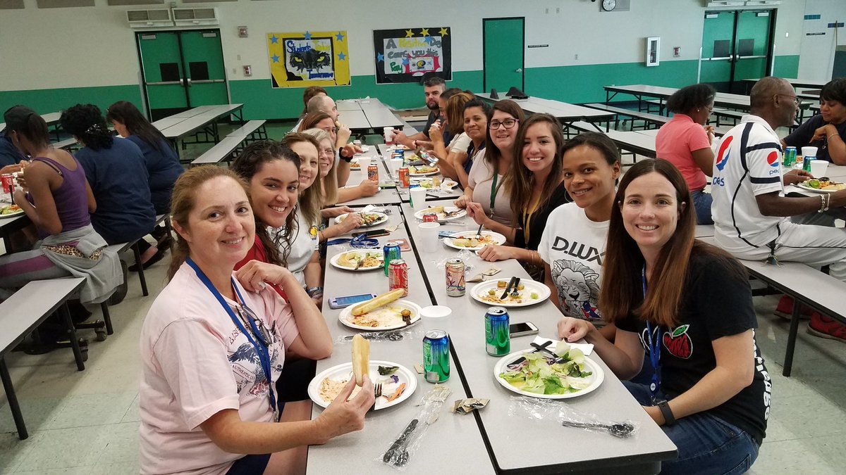 sdmpanthers's tweet photo. Thank you @olivegarden for sponsoring our opening of school luncheon for our teachers. We value our partnership. @MDCPSSouth @MDCPSCommunity https://t.co/MeWqNhrO59