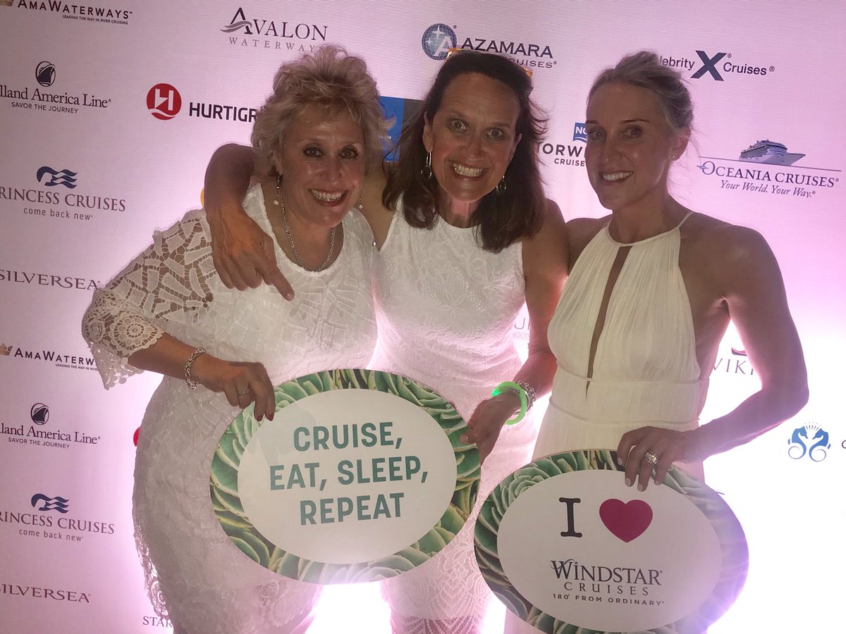 WindstarGM's tweet photo. The ladies of @WindstarCruises in white @Virtuoso Cruise Night Out Party! #virtuosotravel #WindstarCruises #Cruise https://t.co/QVRRHxEazX