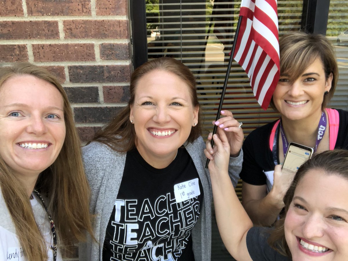 wnparrish's tweet photo. Flag @HasletElem #haslet1st #hasletishome #whateverittakes https://t.co/jH4Xw7QTe9