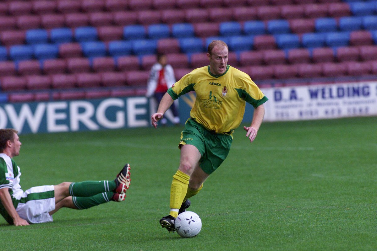 INQUEST: Footballer from Runcorn who took own life had been 'laughing and joking' on day he died: liverpoolecho.co.uk/news/liverpool…