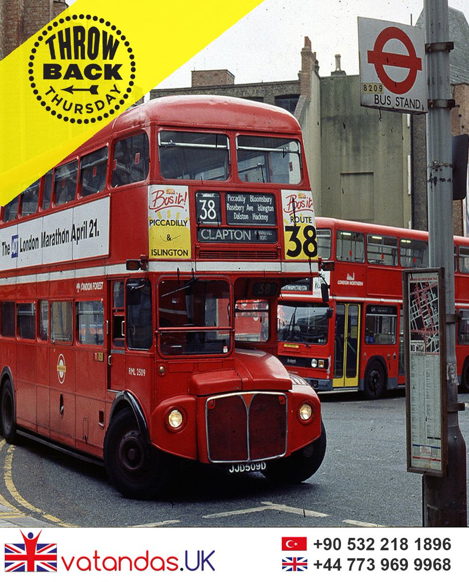 #Londra'nın en önemli simgelerinden biri olan #kırmızı otobüsleri, zaman içinde şekil değiştirmiş olsa da 1800'lu yıllardan bu yana kırmızı rengiyle caddelerde...😊🇬🇧♥️ #tbt #londonbuses
.
.
.
vatandas.uk
.
🇹🇷Istanbul 0532 218 18 96 
🇬🇧Londra +44 7739 699968