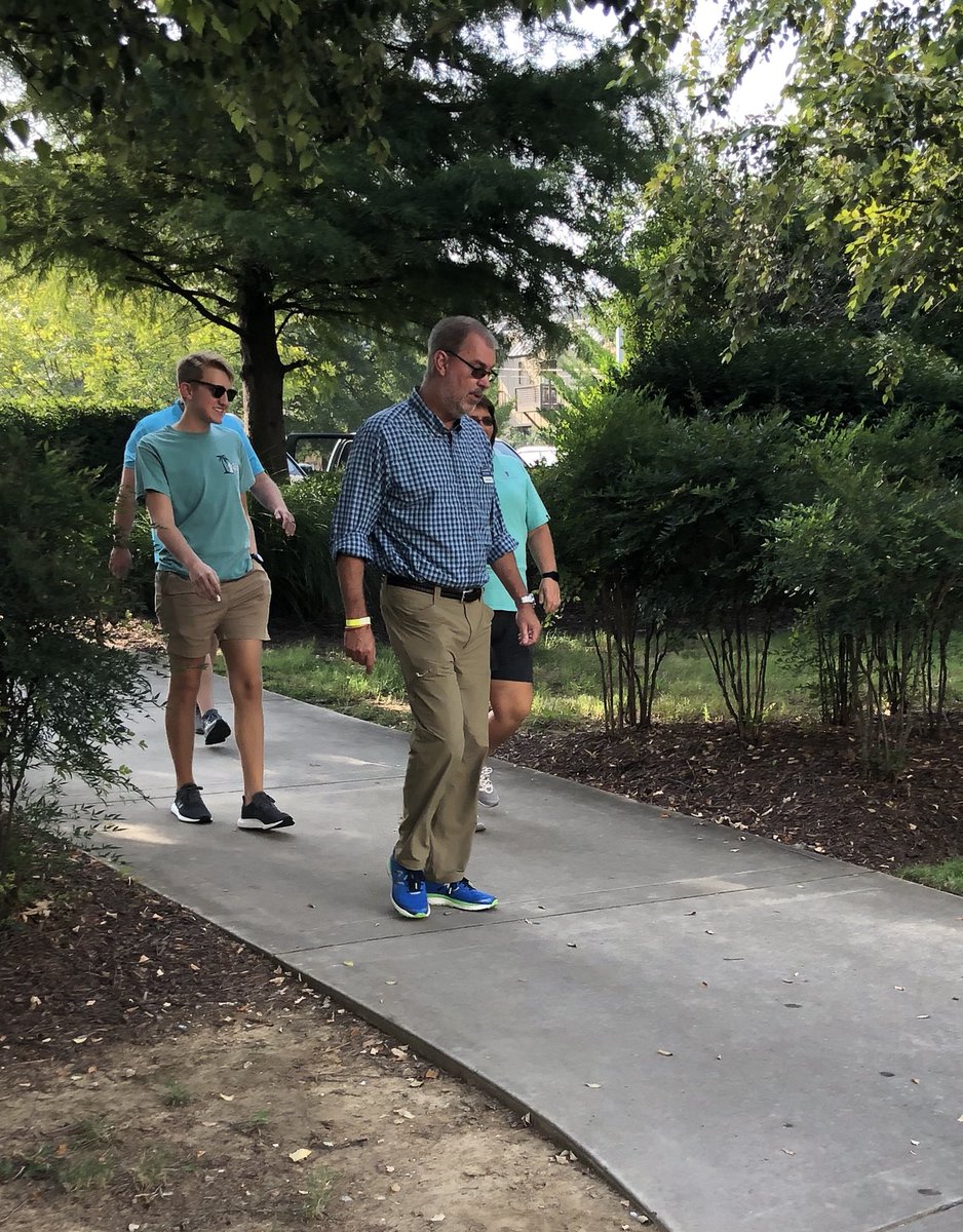 UTCBizDean's tweet image. It’s a great day when the #MocsFlockBack for Operation Move-In Day. We’re ready to kick off another academic year in the @UTCRollinsCOB!