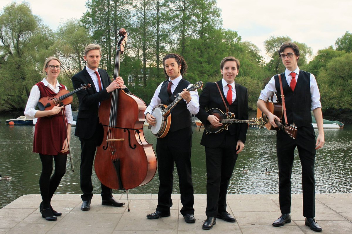 This Tuesday <a href="/TheVanguardsUK/">The Vanguards</a> host an evening of American Bluegrass &amp; Honky Tonk.

Expect the mandolin style of Bill Monroe, the banjo style of Ralph Stanley and the old-time style of fiddling which typified early bluegrass recordings

£5 entry 👉 goo.gl/21ZVvH