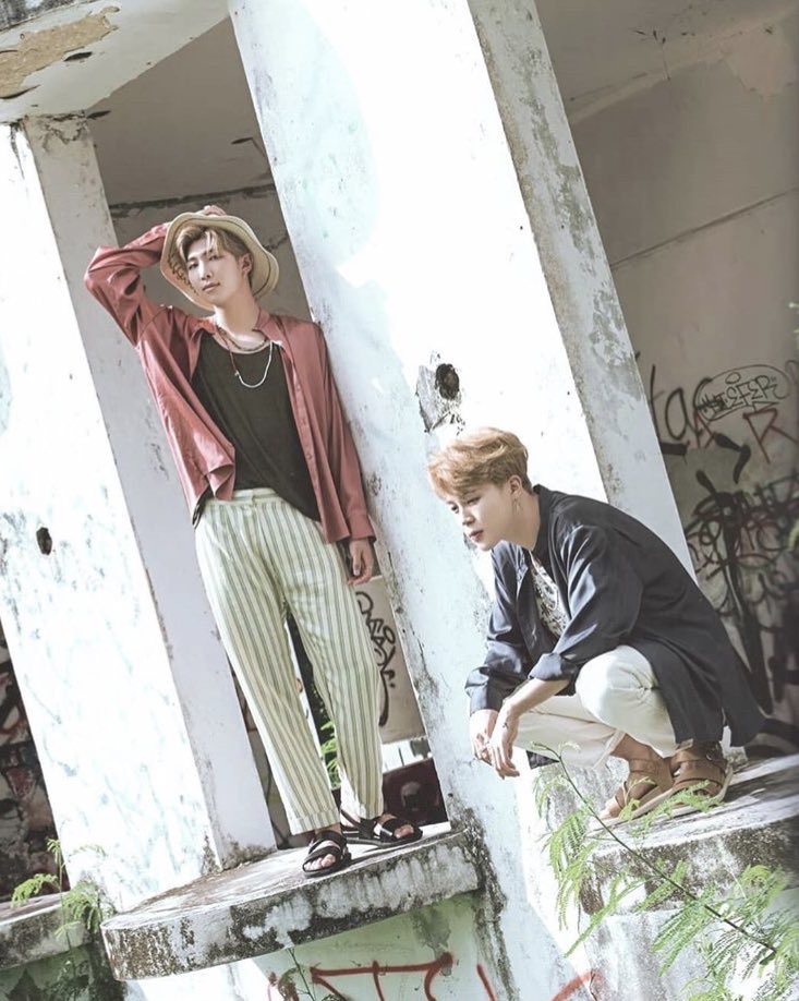 minjooned's tweet photo. I LOVE TWO MEN https://t.co/rSjM1hAiPe