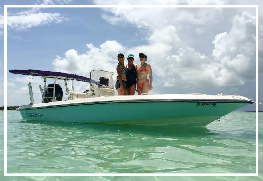 AMSBoats's tweet photo. Happy Thursday! We are almost at the end of the work week! What are your plans for the weekend? #AMSBoats #Onthewater #ShearwaterBoats #SterlingBoats #BlackwoodBoats #FloridaSkies #FloridaSeas #ThursdayVibes #PicturePerfect Thank you Steve Robinson for this #StunningSterling! https://t.co/4LlR1J4Kuz