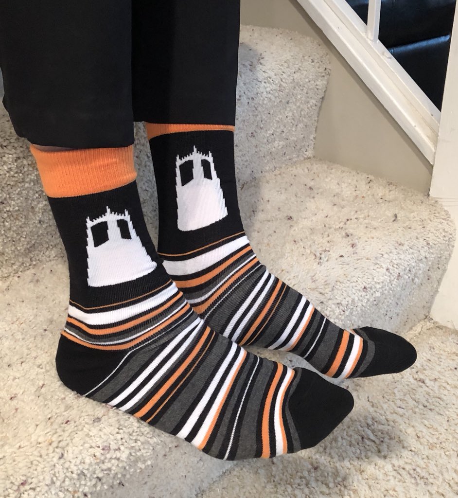Klocke_Mike's tweet photo. Today: #BurnsTower at @UOPacific socks courtesy university MVP @PacificCard #GoTigers @donblount  @rhondabryantphd @stacymcafee https://t.co/4oK11azZwo
