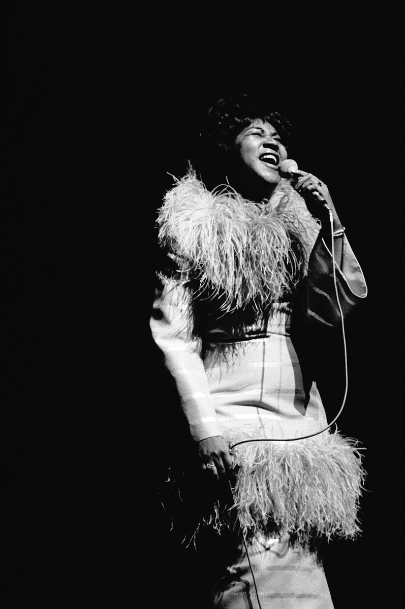 Tribeca's tweet photo. "Music does a lot of things for a lot of people. It's transporting, for sure. It can take you right back, years back, to the very moment certain things happened in your life. It's uplifting, it's encouraging, it's strengthening."

Thank you, Aretha Franklin. #RIP https://t.co/totP8eDuHD