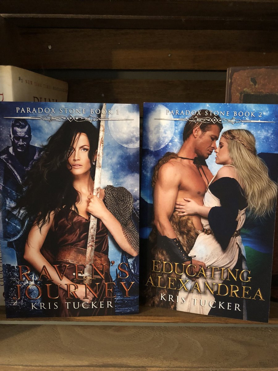 KrisTuckerBooks's tweet photo. Look at these gorgeous covers! 😍
I'm obsessed.
#viking #timetravel #romance #kindle #paperback #book #ebook #vikingromance #romanceauthor https://t.co/YJnauggfFr