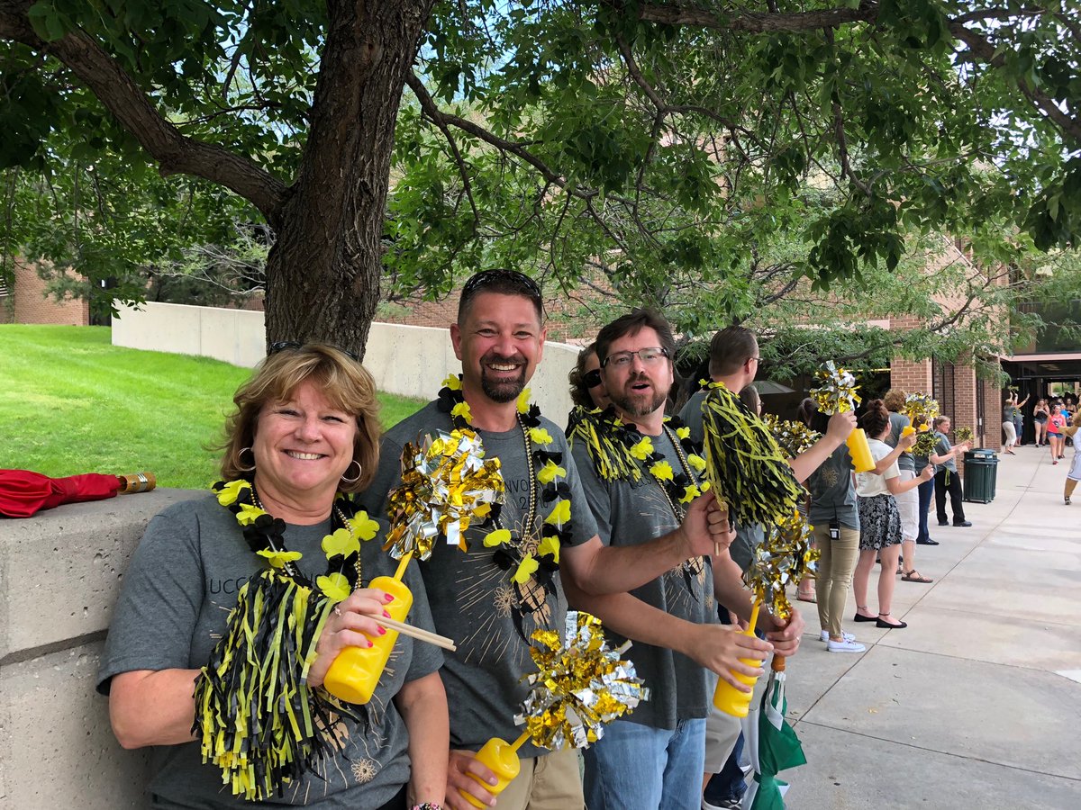 GHERS_VMC's tweet photo. ⁦@ed_uccs⁩ ⁦@UCCS⁩ ⁦@uteach⁩ #UCCSTeach showing #MountainLionPride cheering for Class of 2022 at Convocation #MountainLionStrong https://t.co/Ff2rrHU570
