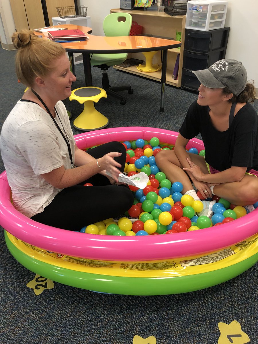 lklankford's tweet photo. Getting to know our new staff! #bestyearever https://t.co/Q9OfZHVNdw