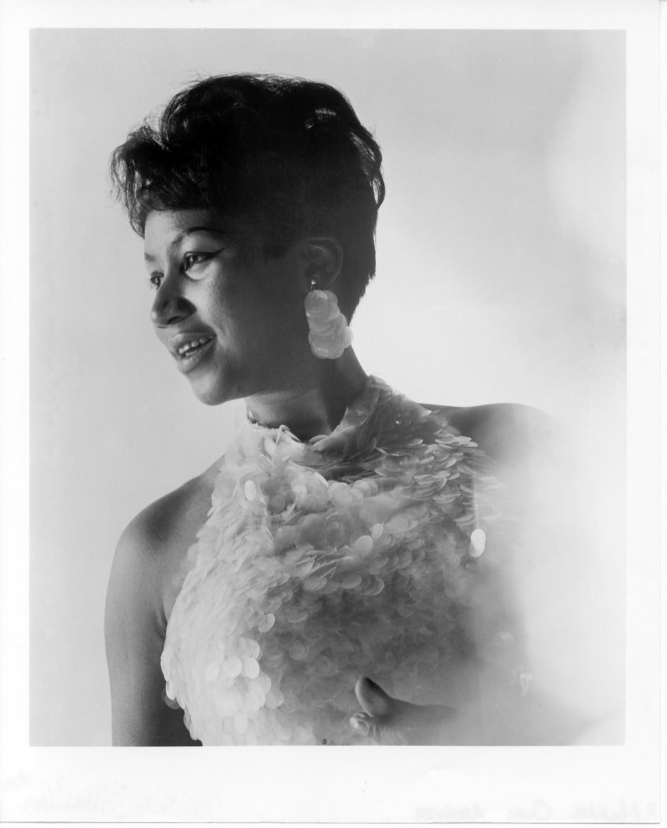 Youtube Music A Trailblazer An Icon The Queen Of Soul You Will Be Missed Aretha Franklin