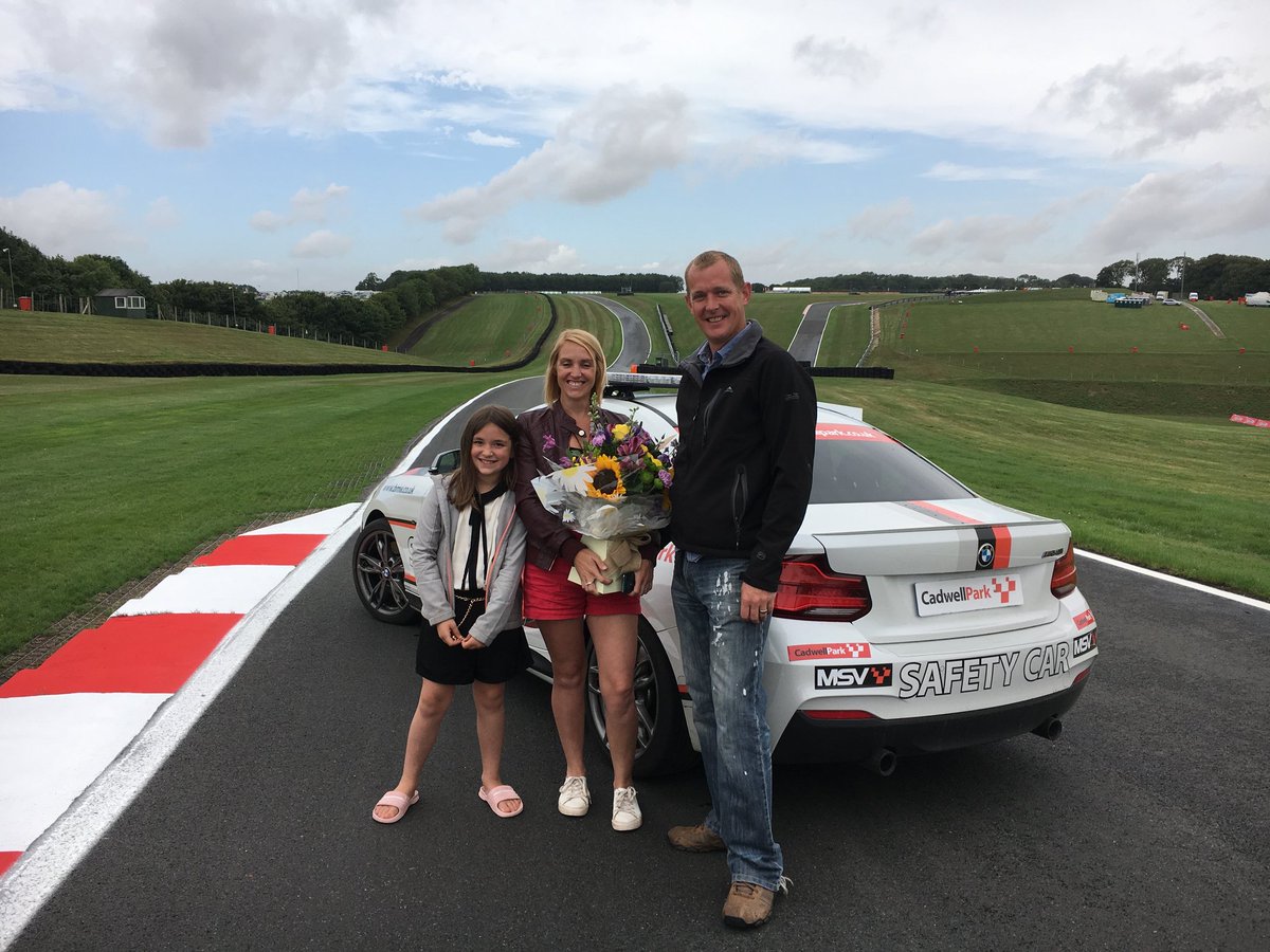 A massive thank you to <a href="/PaulWoodford84/">Paul Woodford</a> who setup a 10th wedding anniversary surprise for my beautiful wife on the circuit <a href="/CadwellPark/">Cadwell Park</a> You can't buy these memories 😍