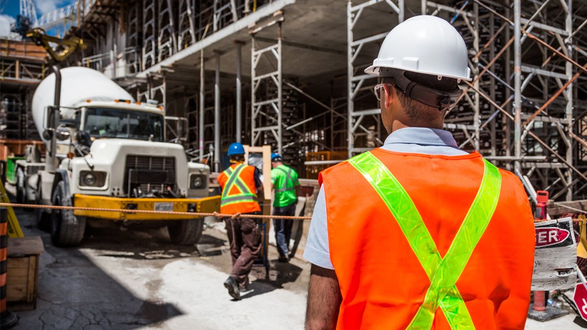 Comms365's tweet photo. Construction managers – here’s why reliable #internet #connection is essential for your sites: https://t.co/epQLqiBAuF #ConnectMe24x7x365 #construction #constructionmanager #constructionmanagers #constructionexecutive #internet https://t.co/9BzWO1loiZ