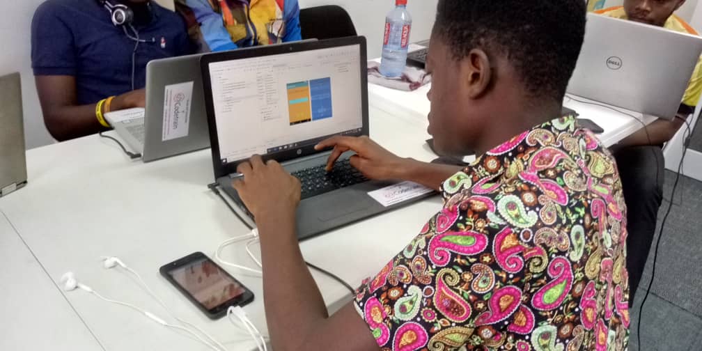 codetraingh's tweet photo. It's the 3rd week of Codetrain Junior Boot camp and the kids are building their UIs for their apps. #codetraingh #developerkids https://t.co/i30Scvk7fG