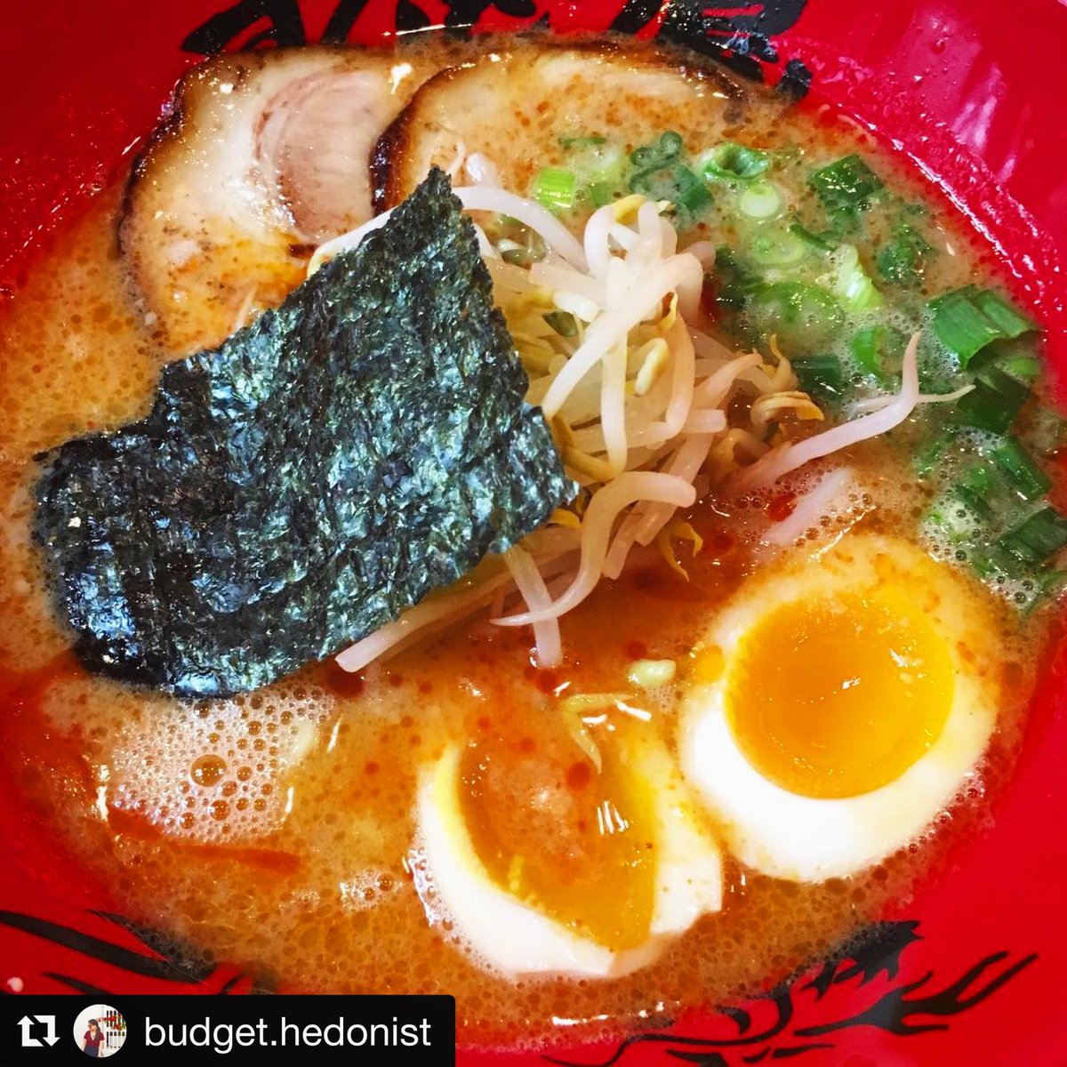 ramenzundoya's tweet photo. Great picture from our precious customer ☺️✨
Our Ajitama, a cured soft-boiled egg, is cooked over easy! 
This is the signature way to enjoy Japanese ramen. 
Oh...looks delicious🤤

#ramen #ny #nyc #newyork #ラーメン #zundoya https://t.co/8bX7xpW8Iv