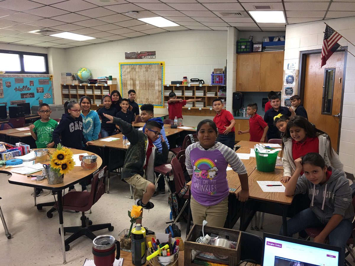 NKRRubio's tweet photo. Brain break! #MannequinChallenge1 #FantasticFourth #iTeachPLE https://t.co/RwsybNz3g4