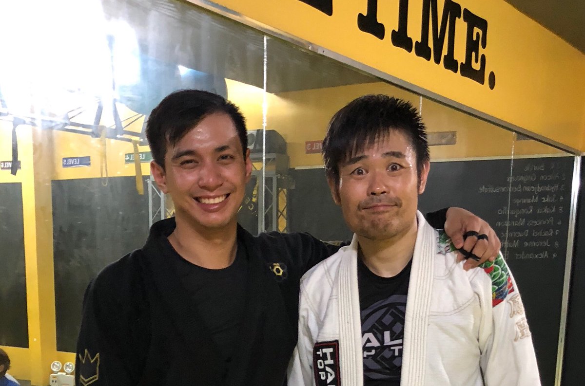 品川祐 セブ島で1人で柔術に行けた しかし帰り道迷った これは英語とは関係なく ただの方向音痴だからです 柔術の先生にパーティーに誘われた コミュニケーション手段は英語だけ 日本人は俺だけだ 行くべきか やめとくか どうしよう セブ島 品川祐 セブ島で1人で柔術に行けた しかし帰り道迷った これは英語とは関係なく ただの方向音痴だからです 柔術の先生にパーティーに誘われた コミュニケーション手段は英語だけ 日本人は俺だけだ 行くべきか やめとくか どうしよう セブ島