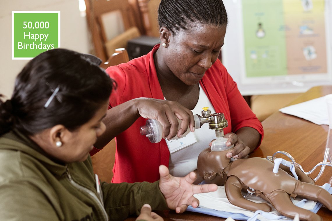 Sano_justine's tweet photo. Evidence says high-pressure learning environments make
success less likely. #50kHappyBirthdays takes #midwifery education
out of the classroom & into the community so midwives can develop
muscle memory through #LDHF long before a crisis calls for it
@RwandaHealth @world_midwives https://t.co/oDdfo3WM5Q