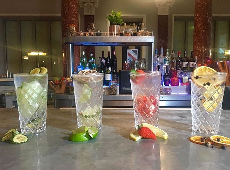 1 fruit cocktail 2 fruit cocktail 3 fruit cocktail 4 .... Who wants some more?! Come join our cocktail wizards for a cocktail master class and learn from the best 🍸 #corporatevents #teambuilding #evenprofs #cocktails #cocktailmasterclass #brighton