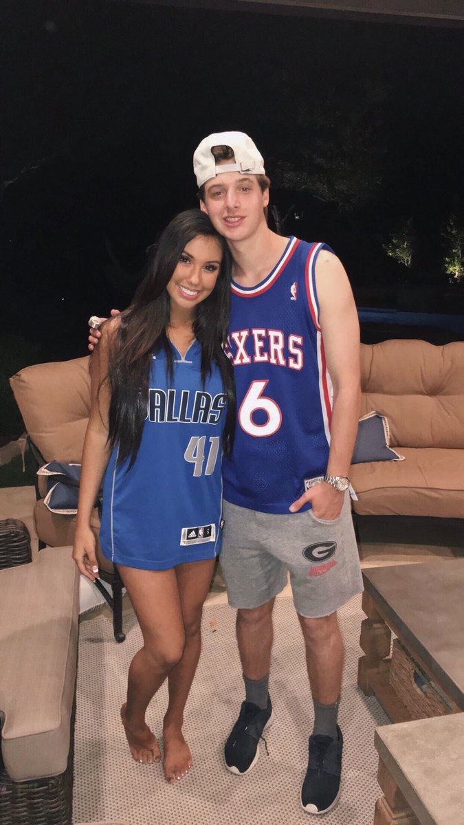 miagraceyy's tweet photo. happy birthday parker !!! i love u and all the fun memories we’ve made this year❤️ #bestpromdate @Parker_Hadley7 https://t.co/hat0oEj7P8