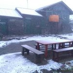 えっ!？まだ夏だよねw北海道では初雪が観測されたんですって!
