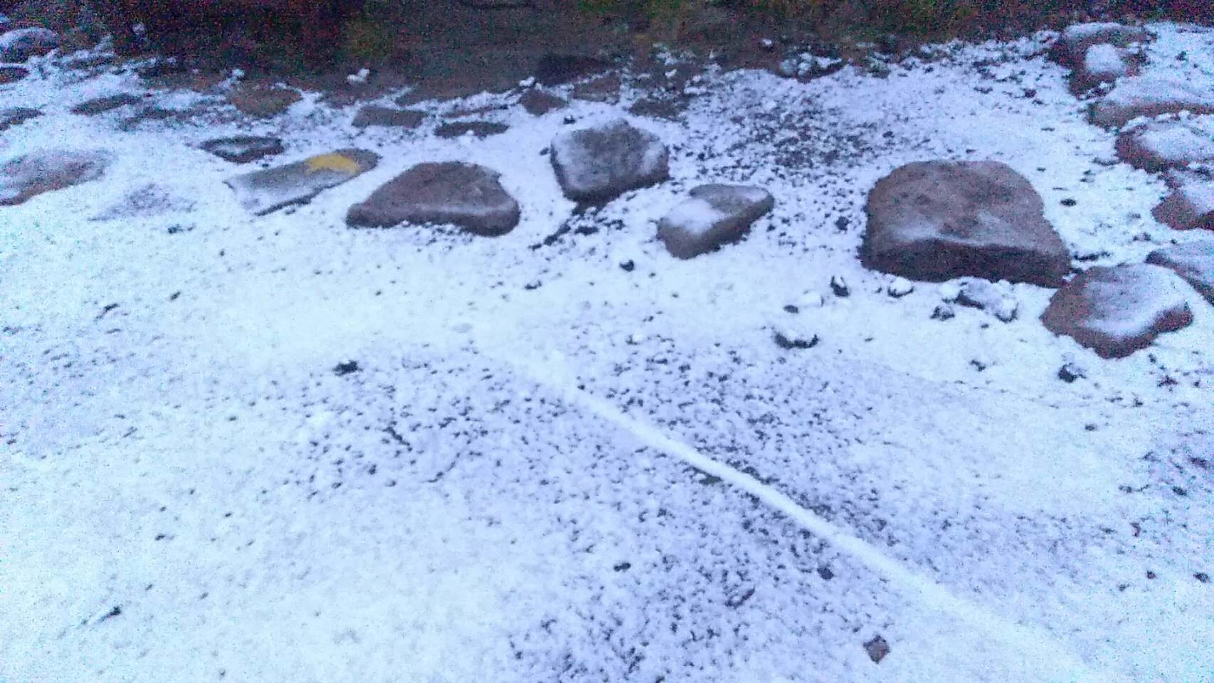 えっ！？まだ夏だよねww北海道では初雪が観測されたんですって！！