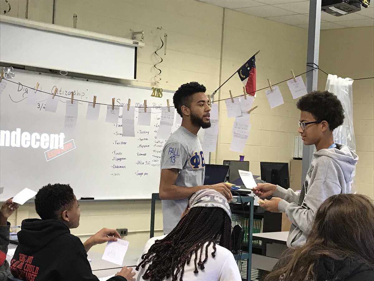 _yngvisionary's tweet image. Throw it back to Digital Citizenship Friday’s!!!! #Tbt #PowerLessons #ImExtra4Them #maleEducators #iteach