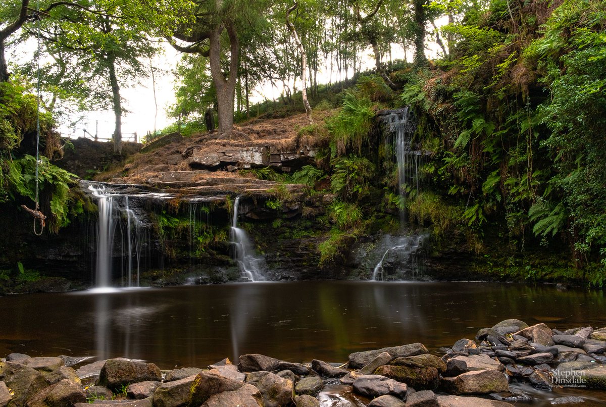 SPDPhotography's tweet image. Please retweet if you 💛 #waterfalls as much as I do 👍 📷 #yorkshire #nature #landscapephotography @BBCEarth @EarthandClouds #uk #water #trees #woodland