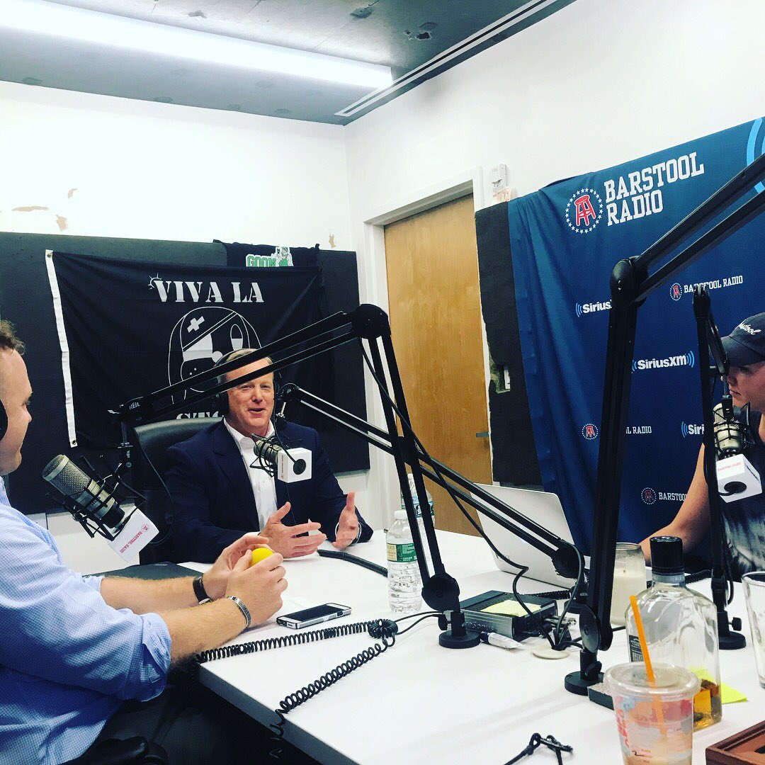 seanspicer's tweet photo. Had a BLAST at @barstoolsports talking #thebriefing , my career, and the military #thursdaysareforbarstool #saturdaysarefortheboyz #thecousins #zeroblogthirty #hardfactor #booktour https://t.co/PmK5XArhTy