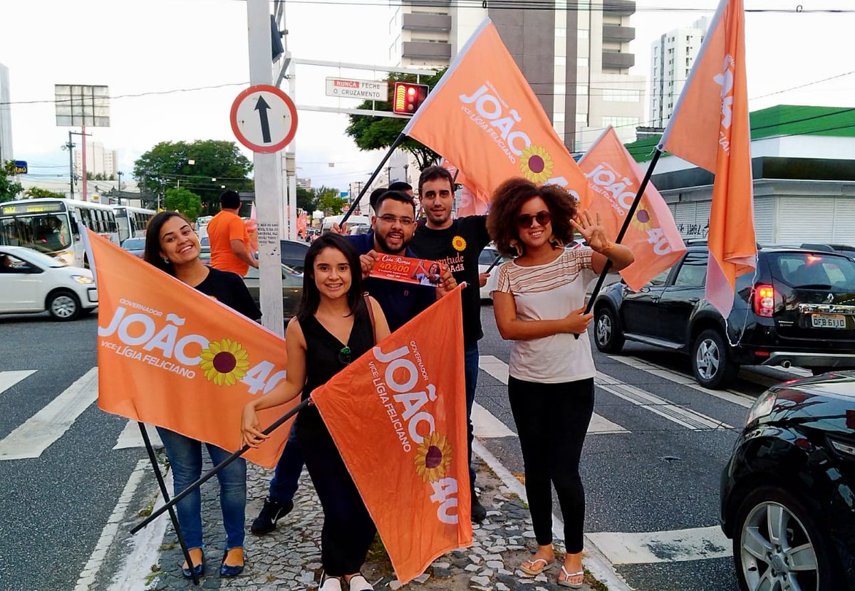 cidaramosm's tweet photo. #QUARENTOU
Juventude CIDAdã marcando presença na Epitácio, levando alegria e disposição.
#João40
#Cida40.400
#EquipeCida
🌻 https://t.co/iHgvwS9Byq