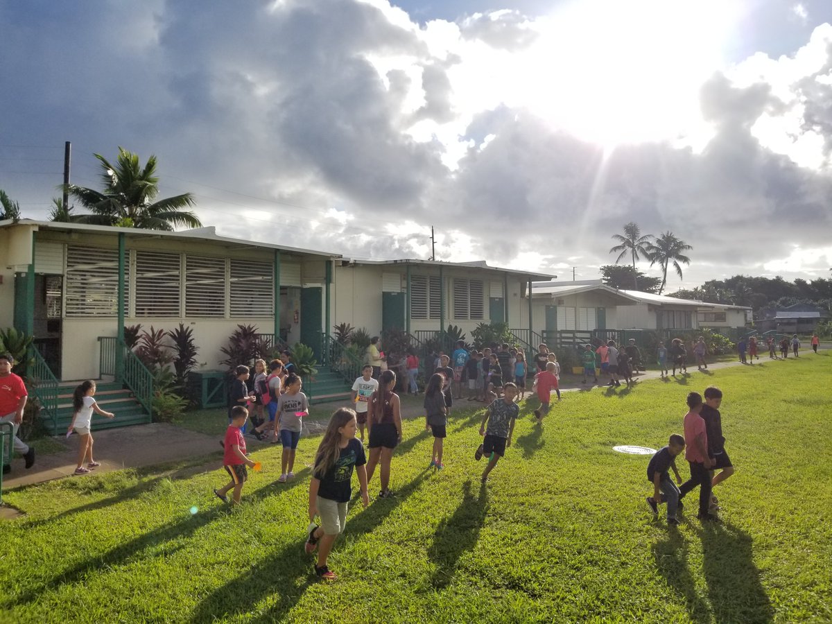 hauula_el's tweet photo. Setting students up for success starts before school #kukiniclub #senseofbelonging #positivestart #healthyhabits #wholechild #oxygenflow #brainandbodyexercises #walk #jog #skip #buildsrelationships #disco #80sjams #musicmovestheheartandsoul @CKcomplexarea @CkcasHo @HIDOE808 https://t.co/IaEVIduDXO