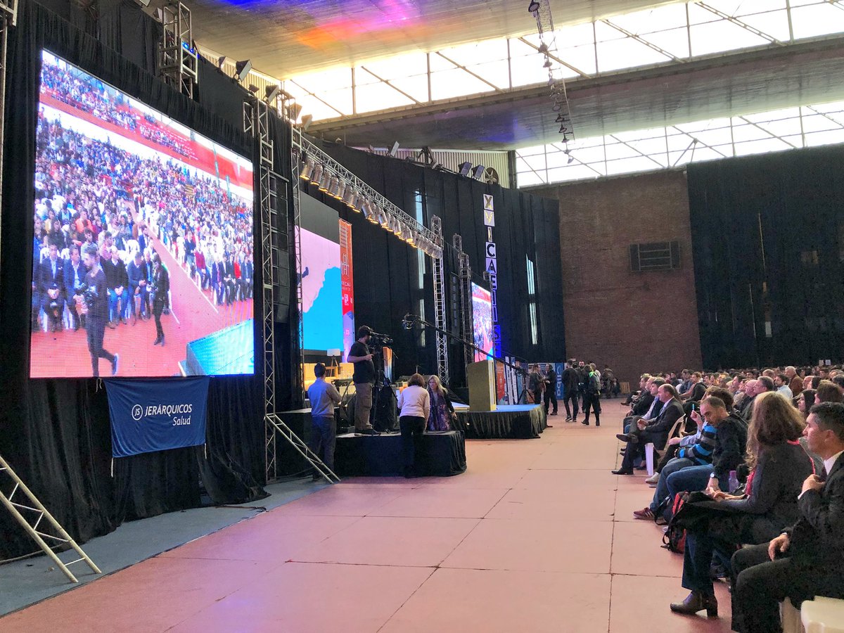 FIQUNL's tweet photo. Apertura del Congreso Argentino de Estudiantes de Ingeniería Industrial y Carreras Afines, organizado por la @AArEIIoficial con el apoyo de #UTNFRSF y #FIQUNL. https://t.co/yrfwMWtG9J