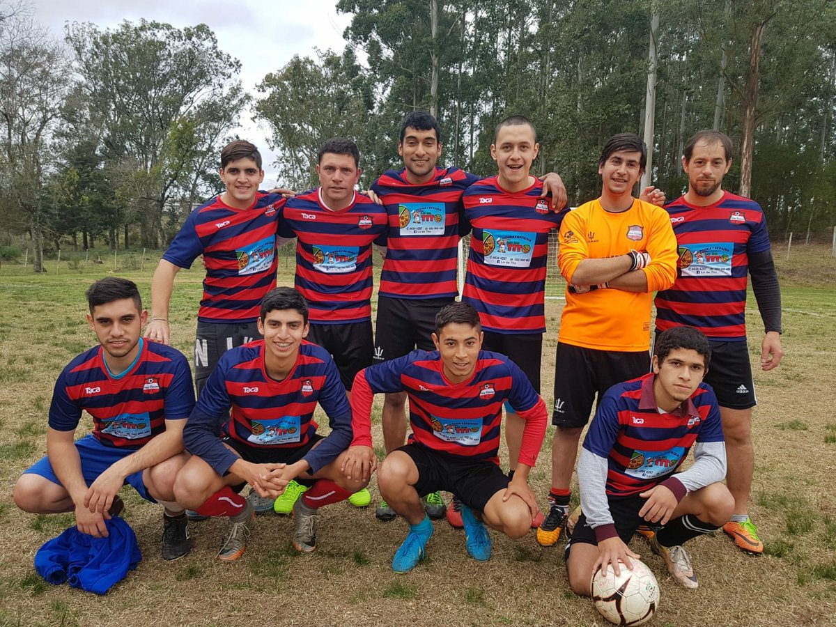 Hay Equipo
Liga F7 Tacuarembó
#taca #camisetas #futbol #Basquet #handball #hockey #deportes #Uruguay #equipos #personalizala #campeones #FutbolFemenino #GOLES #Presenior