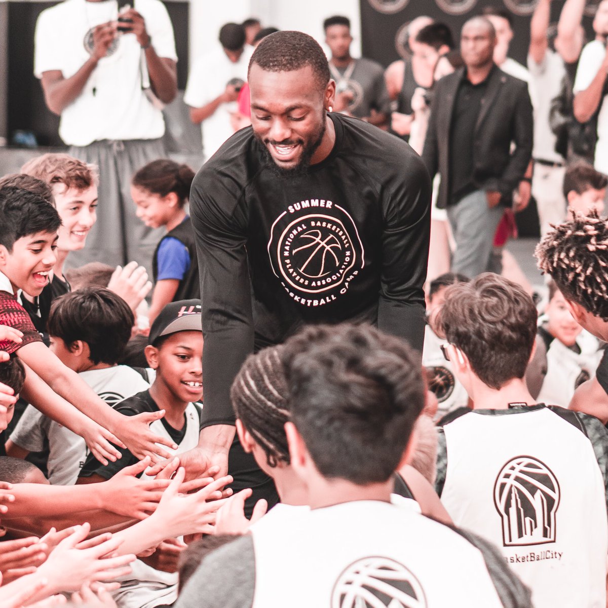 All smiles with Cardiac Kemba at today’s #NBPACamp in New York City! https://t.co/271ewATsaT