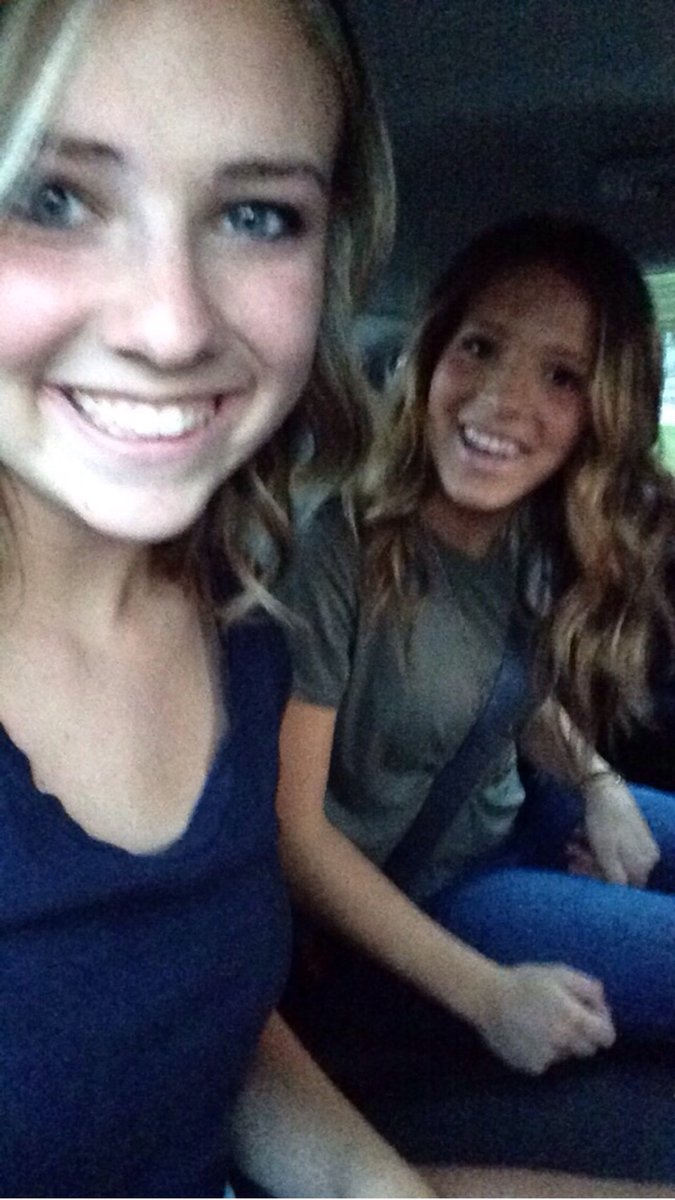 neeshy j tweet media