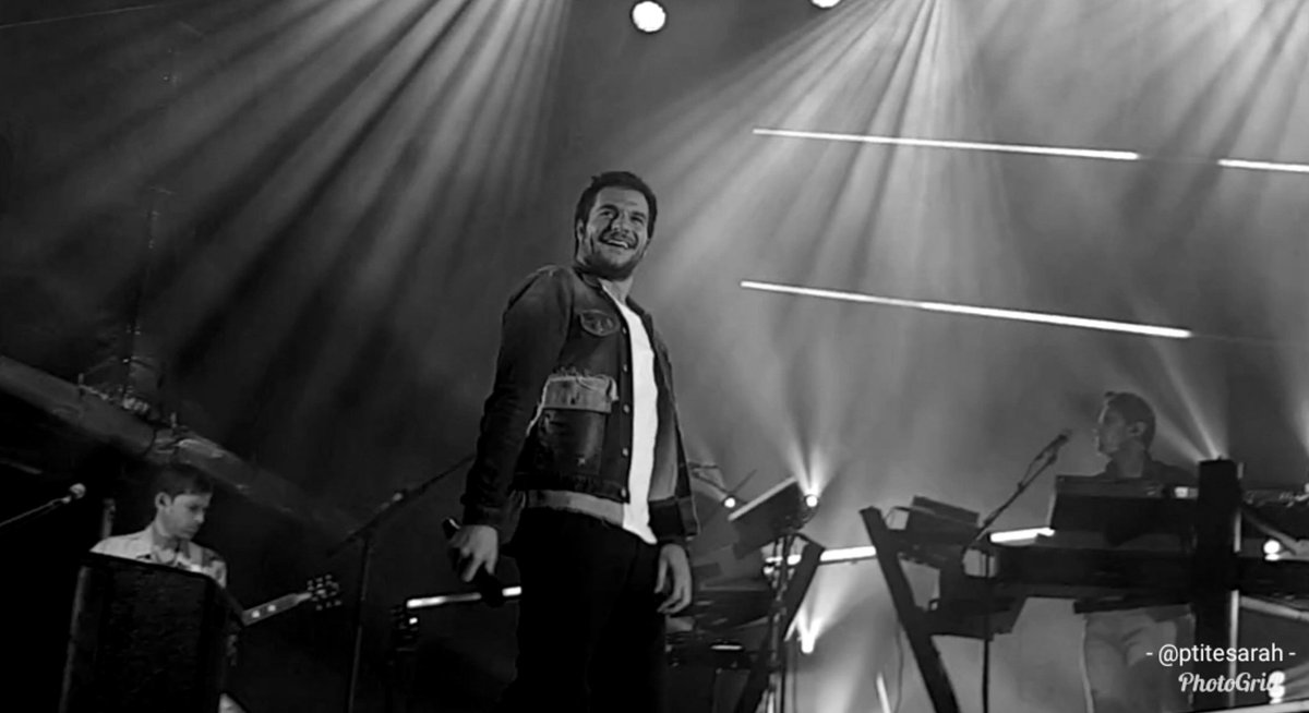 ptitesarah37's tweet photo. #AddicTour #Treflez https://t.co/yiFXrQ81hg