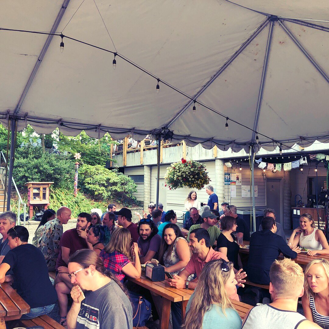 We danced. We laughed. We ate. We made memories. What an incredible Wood Stone Summer Night event with our team at <a href="/bbaybrewery/">Leadbeaters</a> accompanied by an incredible private performance by SpaceBand. This was one for the record books!🙌🏻
#ThisIsWoodStone #joinourteam #woodstoneovens