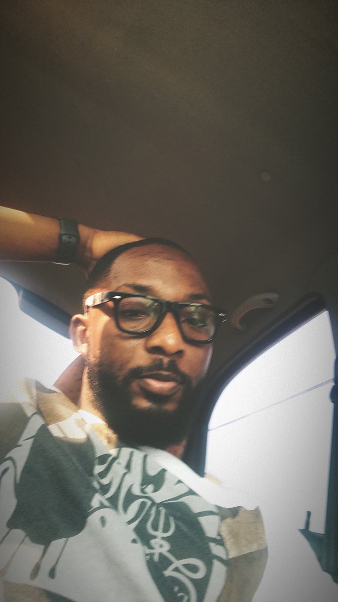 RevErskineGH's tweet photo. Had a good day at @Y1079FM 😉 back on your 📻 same time tomorrow! #ShoutsOnY 🚀🚀 in the mean time, lemme enjoyyy my ride on my @Taxify_Gh car💪🏻💪🏻 they got some very low rates now joo! Best look sharp and download the App now!! #MyTaxifyMoments #TaxifyInAccra #TaxifyInGhana https://t.co/oP7gsmynvC