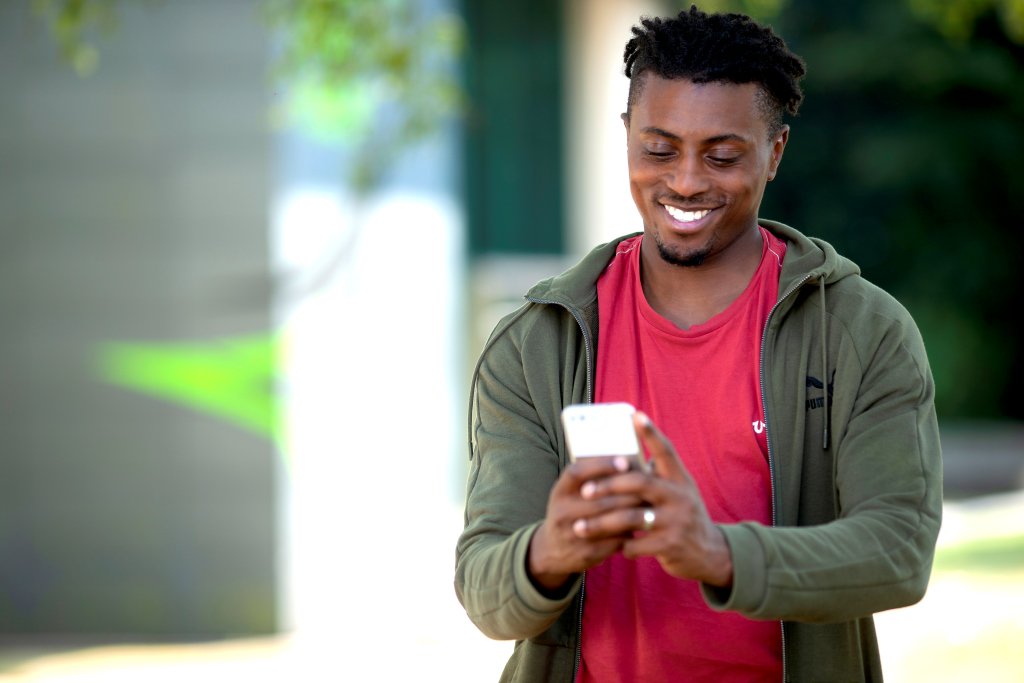 BMetC's tweet photo. It's the day after #resultsday and you might be thinking about higher education/uni for the first time or be rethinking the plans you've already made. If you need advice then our #clearing2018 hotline is open from 9am-4pm. Call 0121 3621123.
#Clearing #unialternative https://t.co/glHkXWVI2p