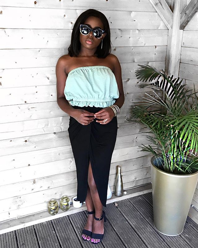 fashtic's tweet photo. My atoms love your atoms. It’s chemistry✨ #slay #bloggers #bloggerdiaries #moda #wiw #whatiwore #styles #styleguide #styleblog #styleicon #stylenanda #fashionblog #fashionable #outfitideas #suriname #outfitgrid #outfitlayout #lookoftheday #blackgirlskillingit https://t.co/f70FINaEVr