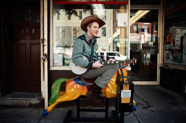 Fun for the whole family with @hopalongandrew! 🌵 Don't miss The BIG Hopalong Family Dance in the the Dance Tent plus some sing-a-longs and more in the Workshop Tent with our favorite Kid’s Cowboy! on Saturday, September 8!
.
.
.
.
.
.
.
#oldtonemusic… ift.tt/2nKkNtO