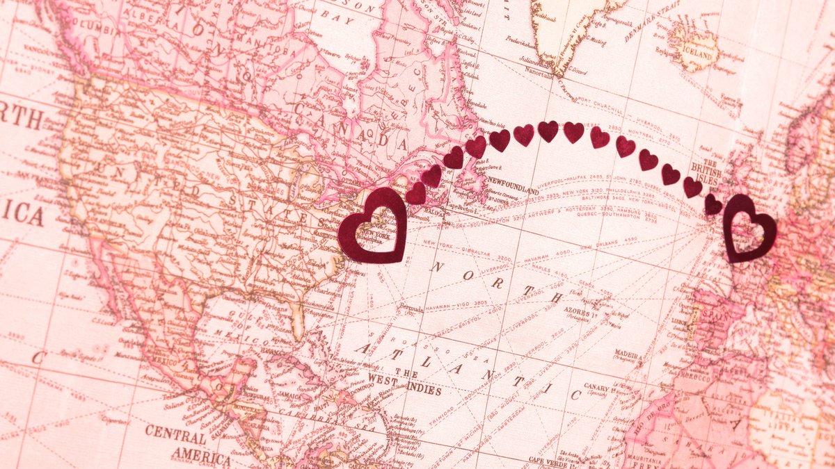 Tomorrow we're talking long distance relationships! Are you in one? Our listener Emily wants to discuss the tricky bits (and the good stuff!) of making it work when you're in different places. She's joined by @bry_mag, <a href="/alicejrhowarth/">Alice Howarth</a> at 10am 👉 bbc.in/2PjzTDc