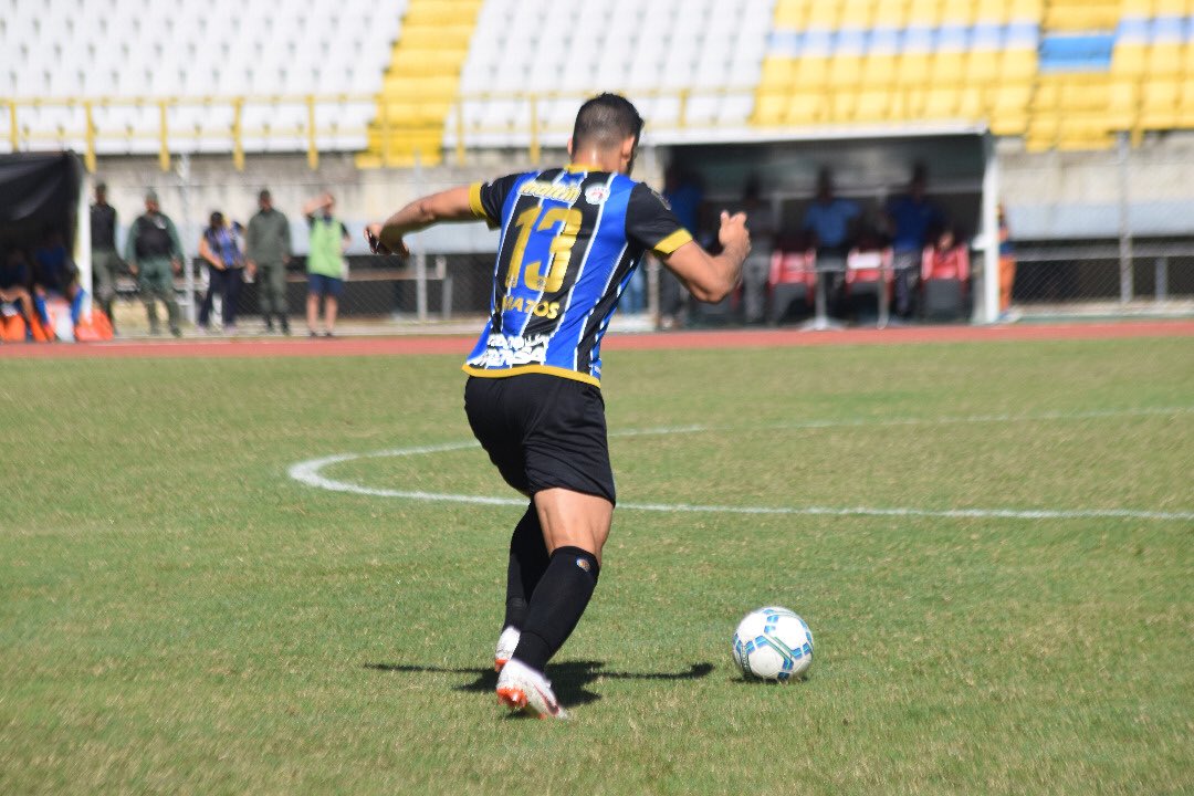 AMatosNews's tweet photo. ¡Regreso y triunfo contundente! 💪🏼🔥🔥 @anthony5gabriel disputó 73 minutos en la victoria de su equipo @minerosguayana 5-0 ante Angostura FC en Copa Venezuela 🏆 ¡Gran regreso! 🙌🏼👏🏼👏🏼 https://t.co/6K7ciKJR4j