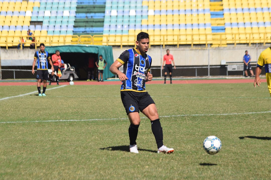 AMatosNews's tweet photo. ¡Regreso y triunfo contundente! 💪🏼🔥🔥 @anthony5gabriel disputó 73 minutos en la victoria de su equipo @minerosguayana 5-0 ante Angostura FC en Copa Venezuela 🏆 ¡Gran regreso! 🙌🏼👏🏼👏🏼 https://t.co/6K7ciKJR4j