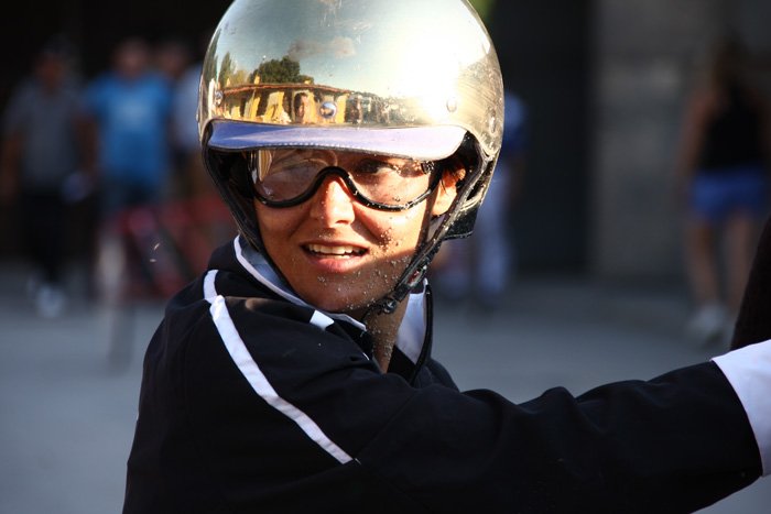 facebook.com/events/1163014…
RIUSCIRA' IL BIS A SEGUIRE ALLA STRAORDINARIA CANTANTE <a href="/petramagoni/">Petra</a> ?
#senzafrusta #LeggePrimavera <a href="/robertmazzucato/">roberto mazzucato</a> <a href="/patrispo/">Patrizio Rispo</a>  <a href="/ippodromo/">Trotter Ristorante</a>