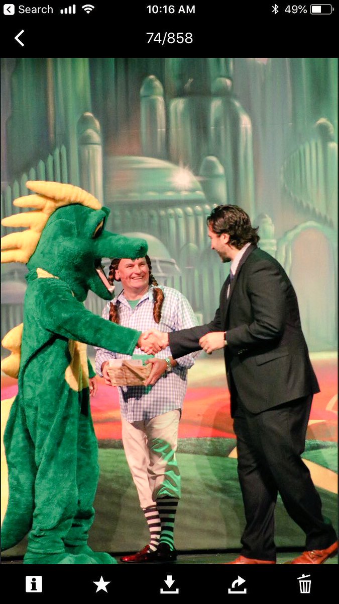 Thanks for inspiring, encouraging and touching the hearts of everyone in the room today! Amazing morning with the Wizard! <a href="/gcouros/">George Couros</a> <a href="/Carrollisd/">Carroll ISD</a> #CarrollConvocation2018 #TheresNoPlaceLikeHome #CharlieTheDragon